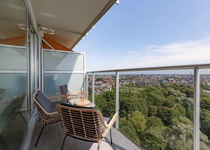 Huswell - Bright With View And Terrace Апартаменты *