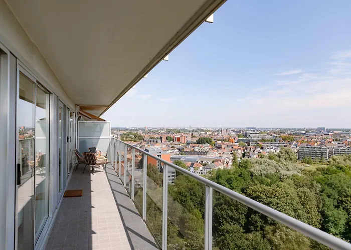 Апартаменты Huswell - Bright With View And Terrace